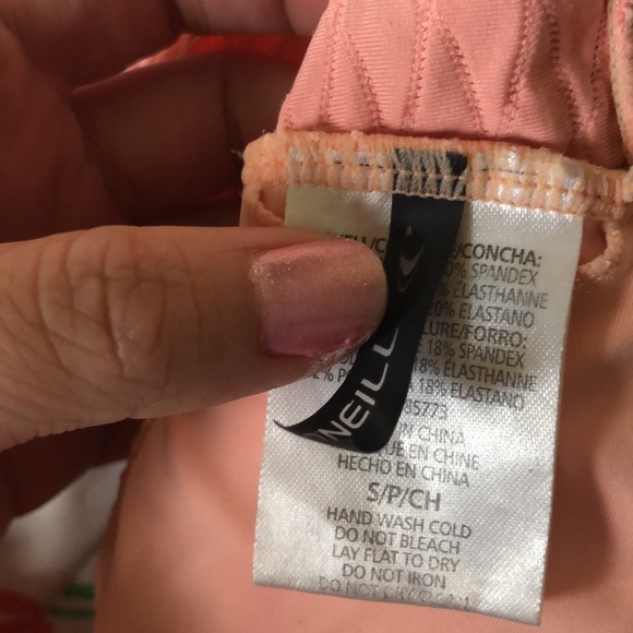 O’Neill flowy bikini top🍊 - Picture 4 of 4